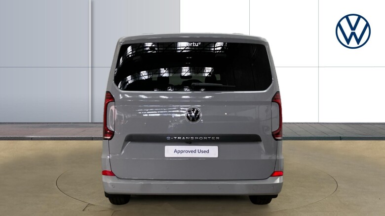 Volkswagen Transporter T32 Lwb Electric 160kW 65kWh Commerce Pro Kombi Van Auto